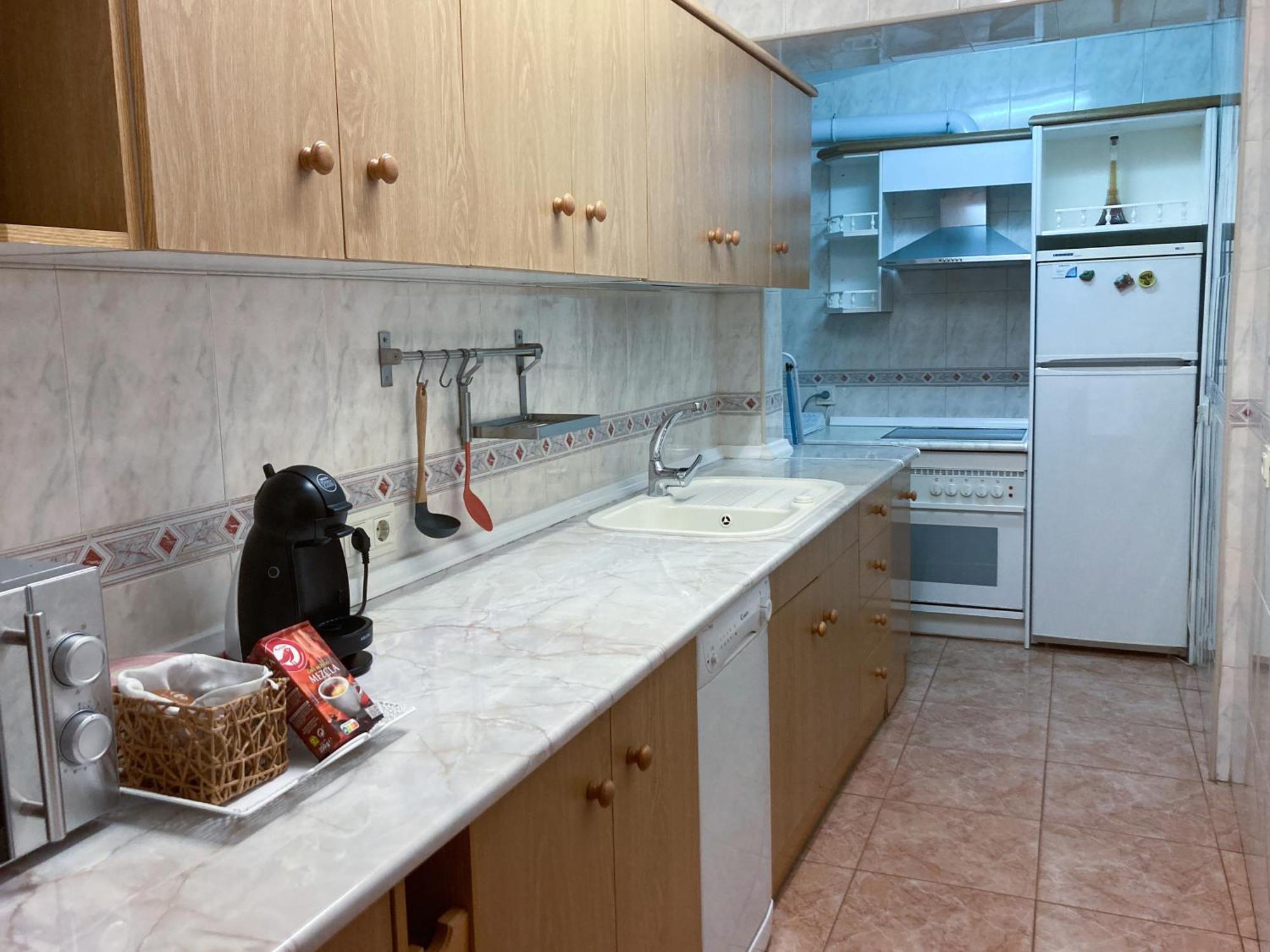 Luninoso Y Practico Apartamento En El Centro Con Amplio Parking Incluido Grenada Zewnętrze zdjęcie