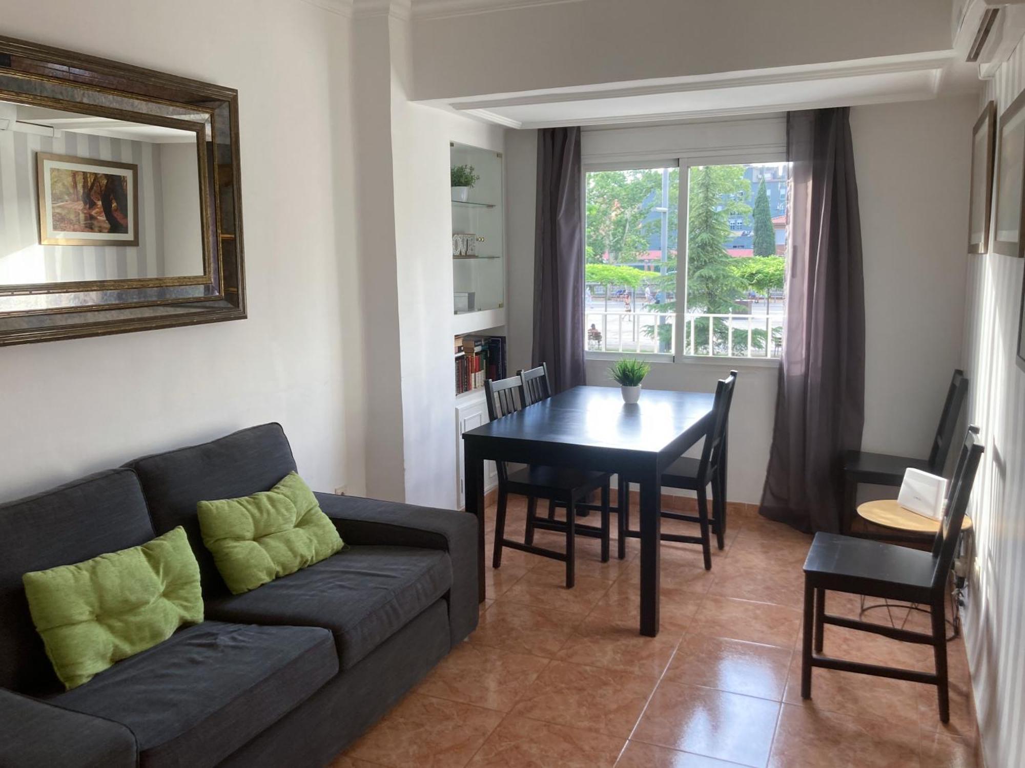 Luninoso Y Practico Apartamento En El Centro Con Amplio Parking Incluido Grenada Zewnętrze zdjęcie
